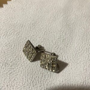 vintage rhinestone earrings screw post​